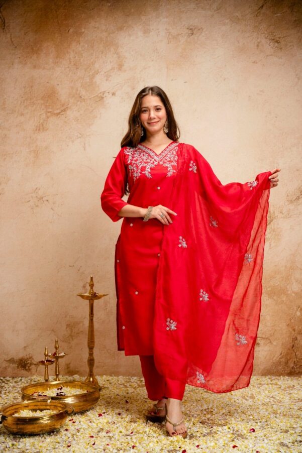 Perfact Wedding Wear Chanderi Kurti Pant Set